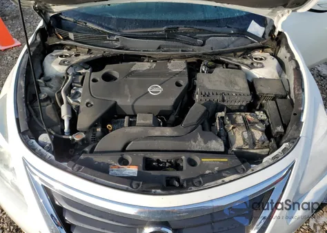 2013 Nissan Altima 2.5 from USA, damaged, VIN 1N4AL3AP0DC922111